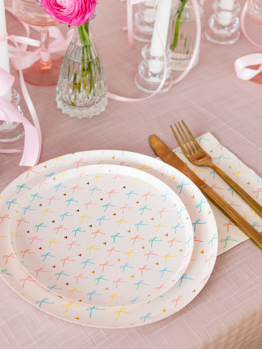 Bow & Foil Heart Dinner Plates (x8)